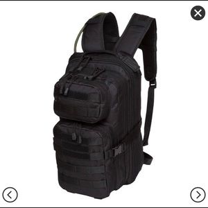 fieldline tactical surge hydration pack